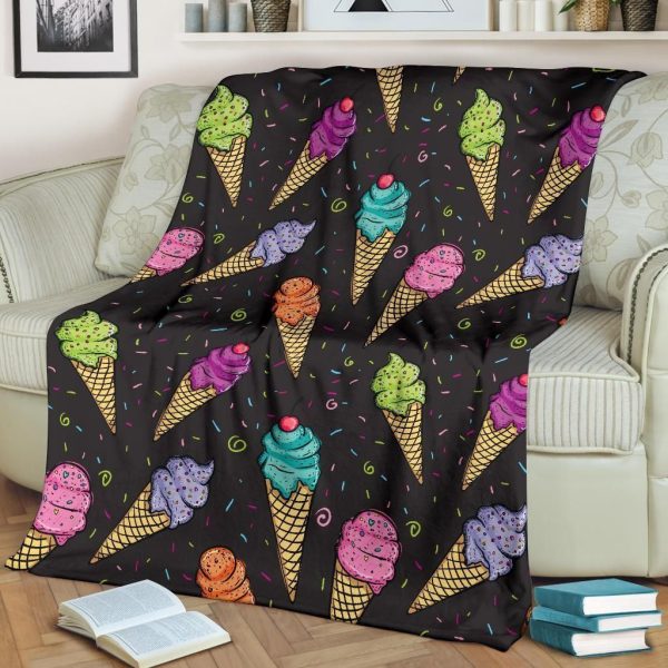 Ice Cream Pattern Print Design Black Soft Fleece Blanket - Image 2