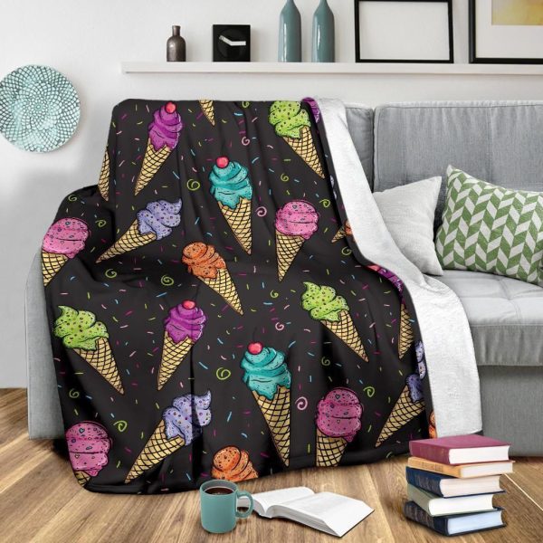 Ice Cream Pattern Print Design Black Soft Fleece Blanket - Image 3